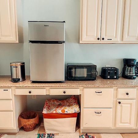 Cozy Guest House Studio Apartment Greensboro Bagian luar foto